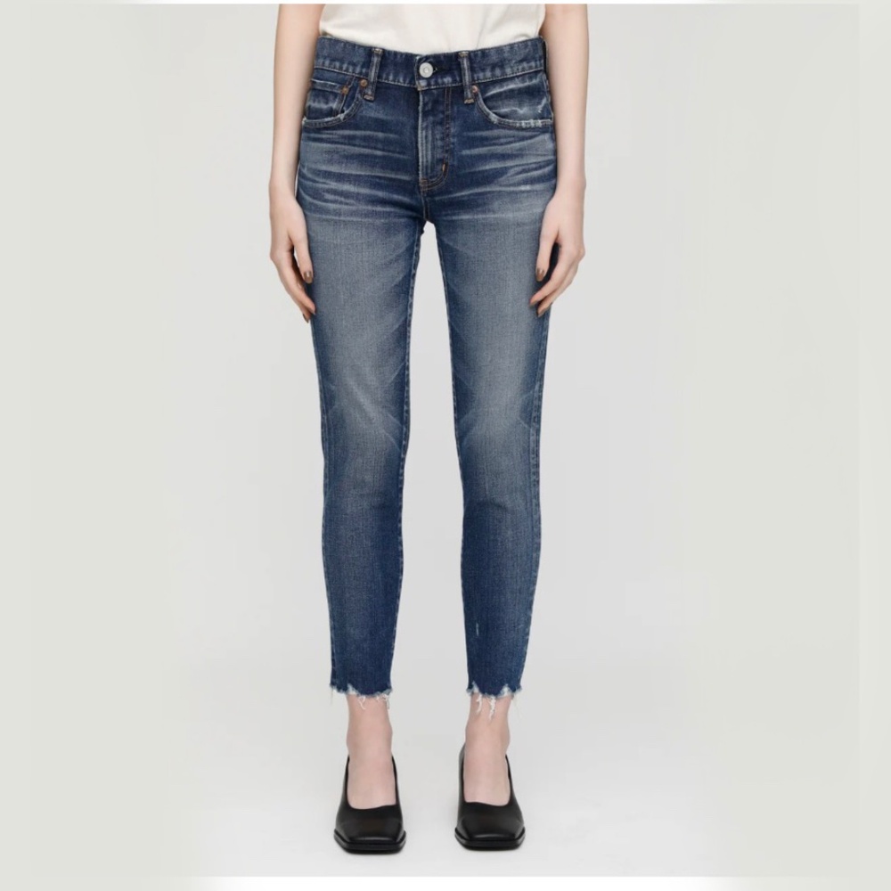MOUSSY Vintage Tyrone frayed hem SkinnyJeans Size 26